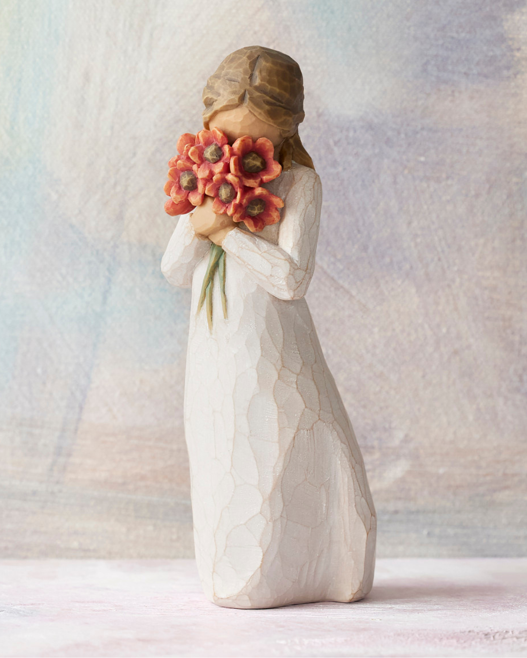 Surrounded By Love - Figurine