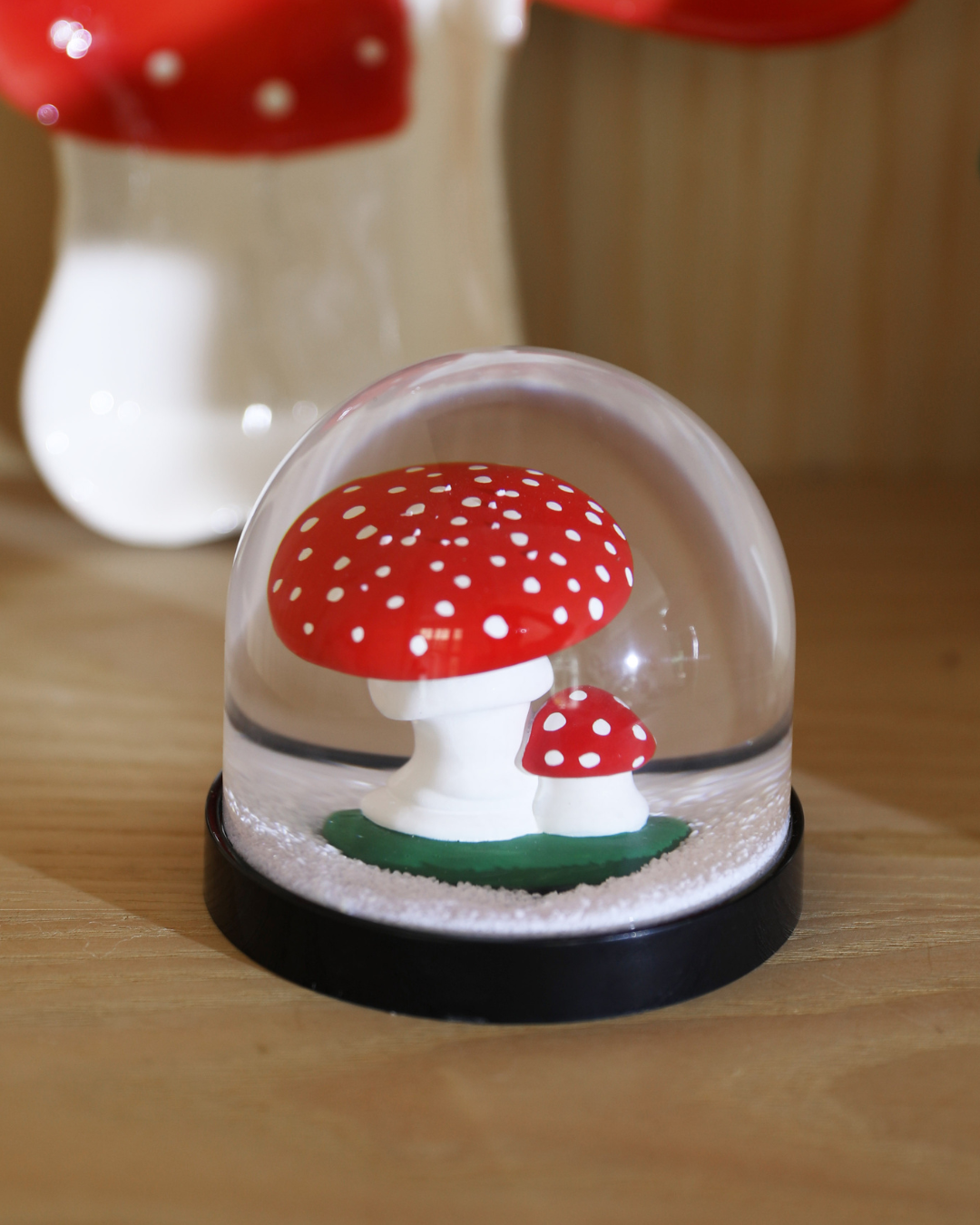Mushroom - Snowglobe