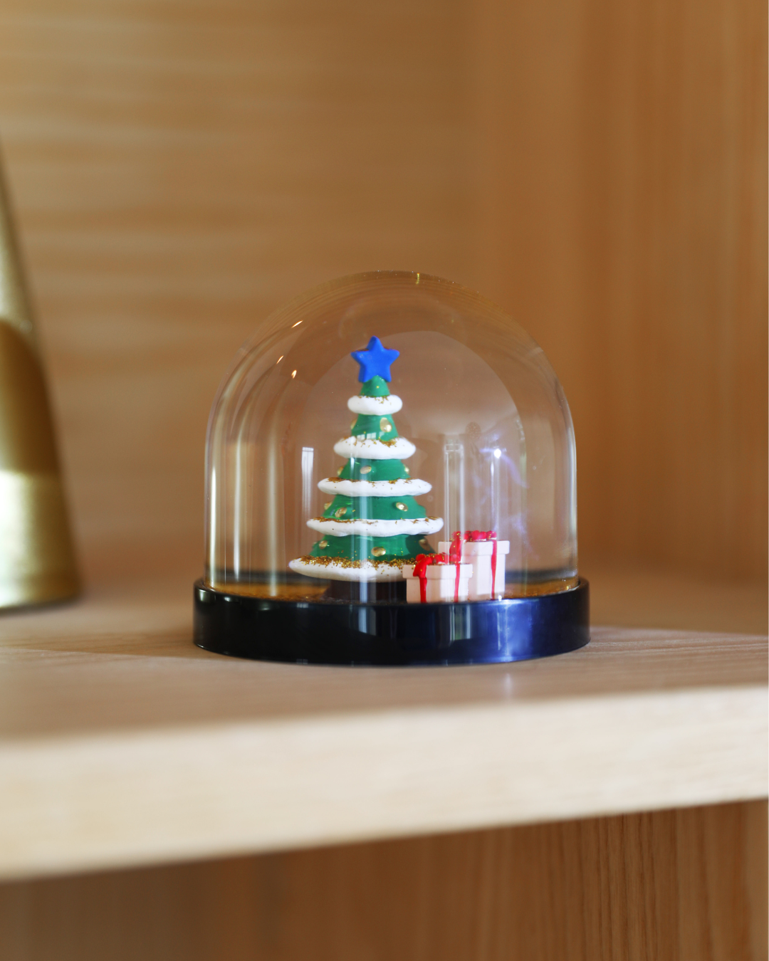 Christmas Tree - Snowglobe