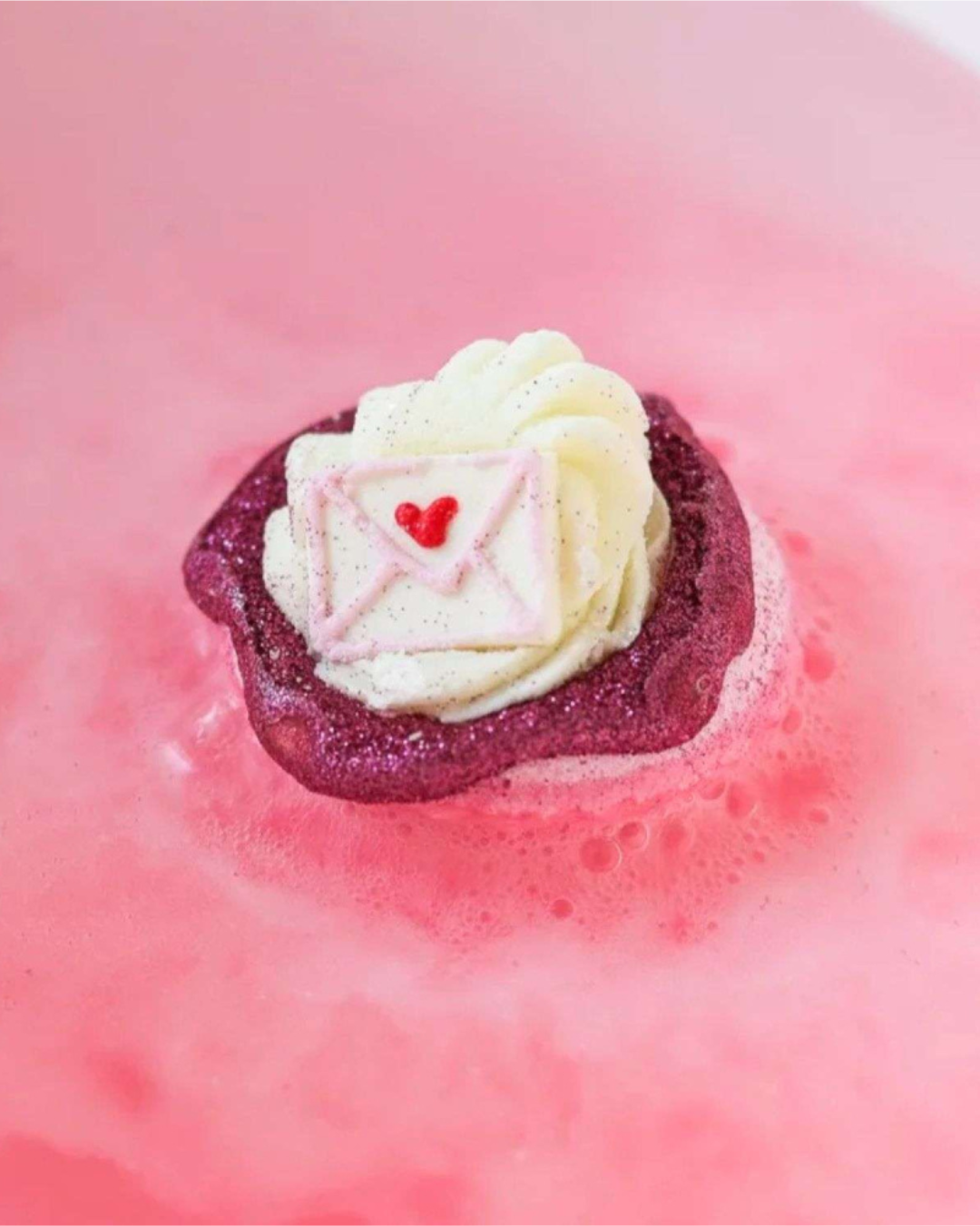 Love - Bath Bomb