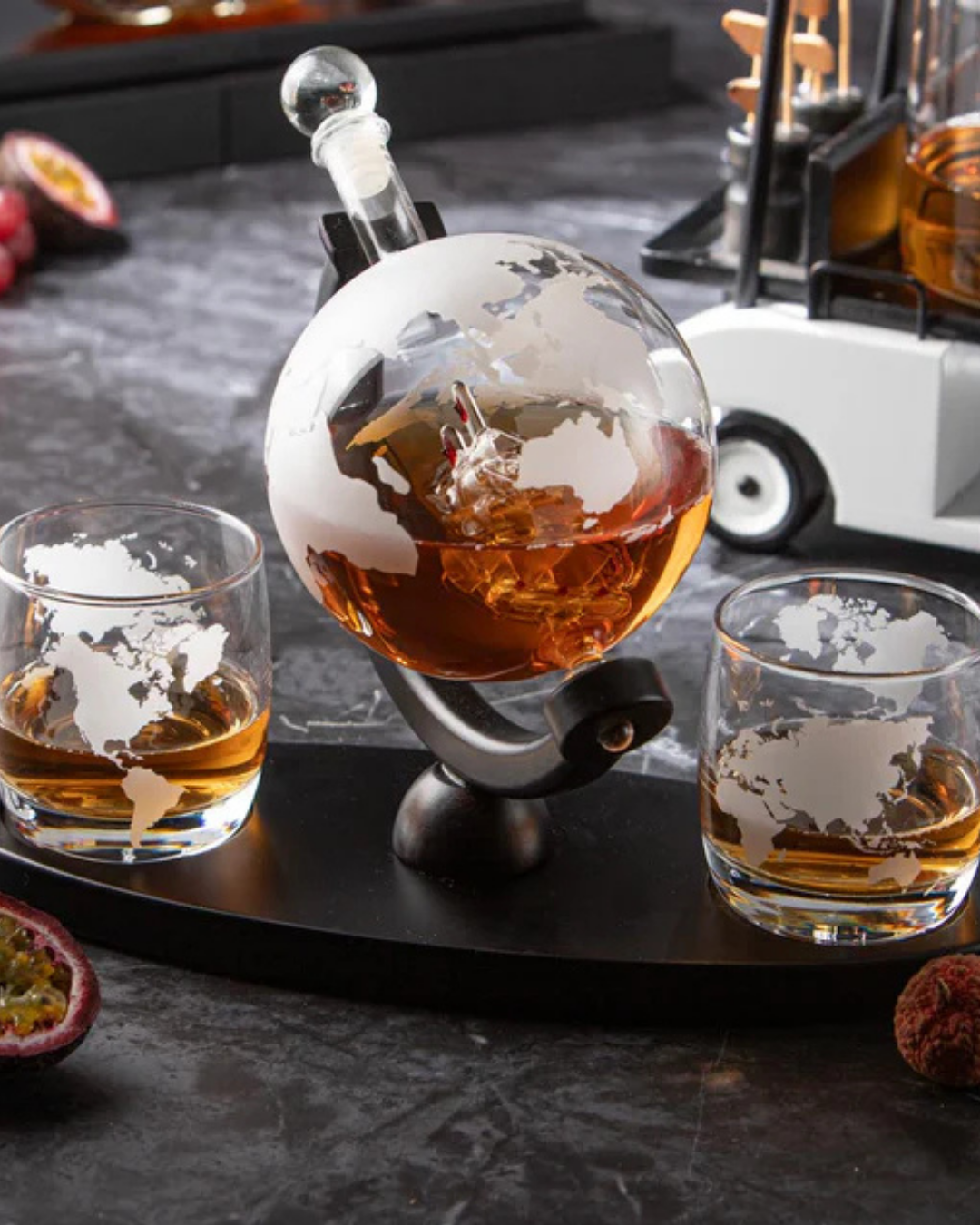Preston Globe Whisky Set