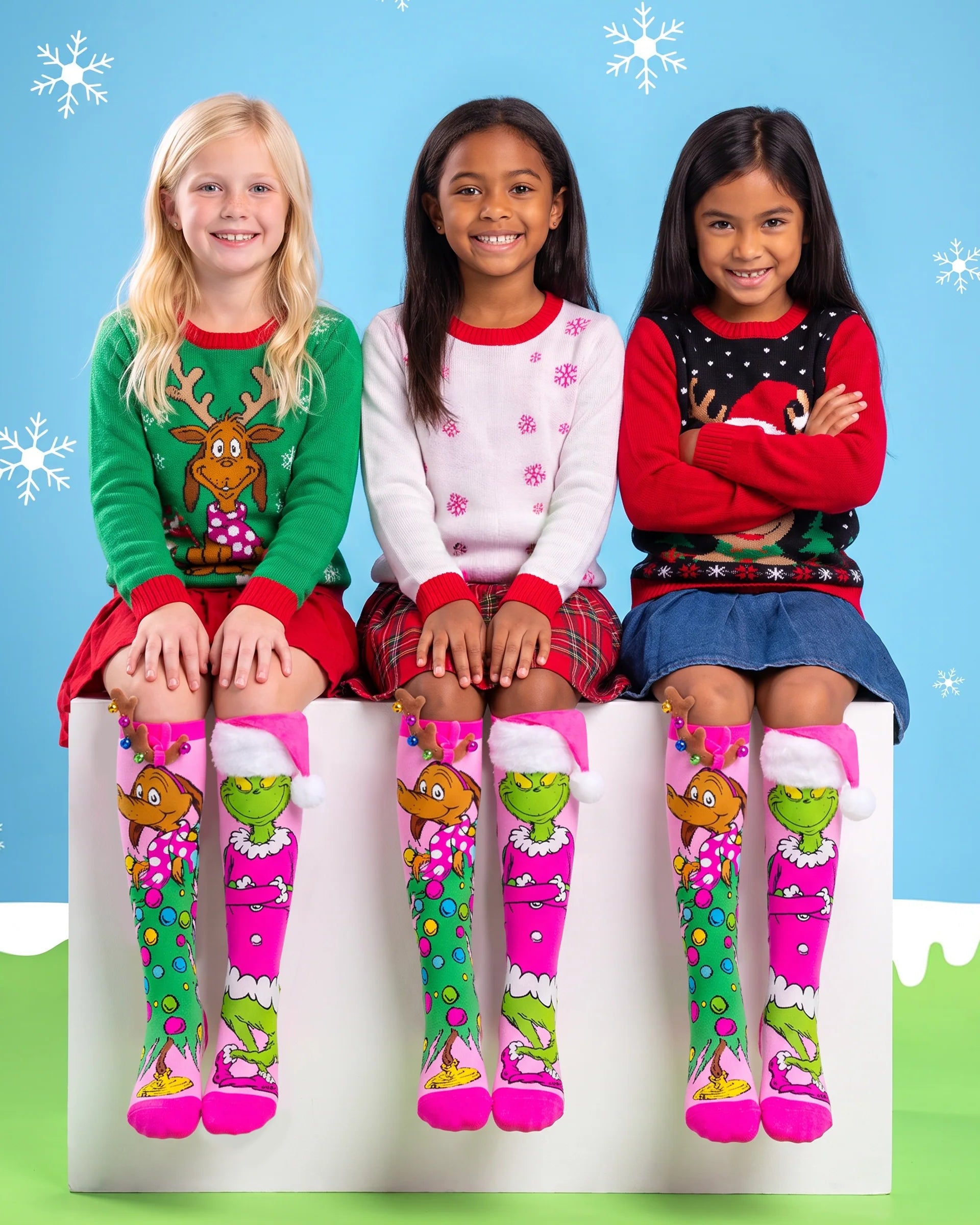 Pretty In Grinch Socks