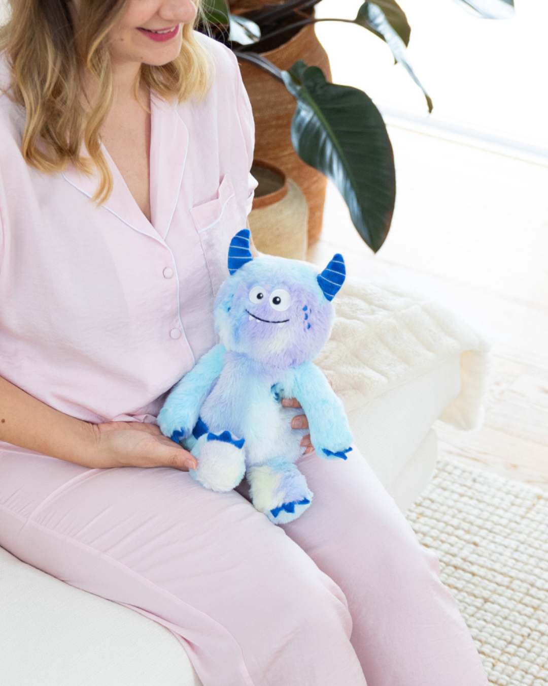 Toasty Hugs Munch Monster