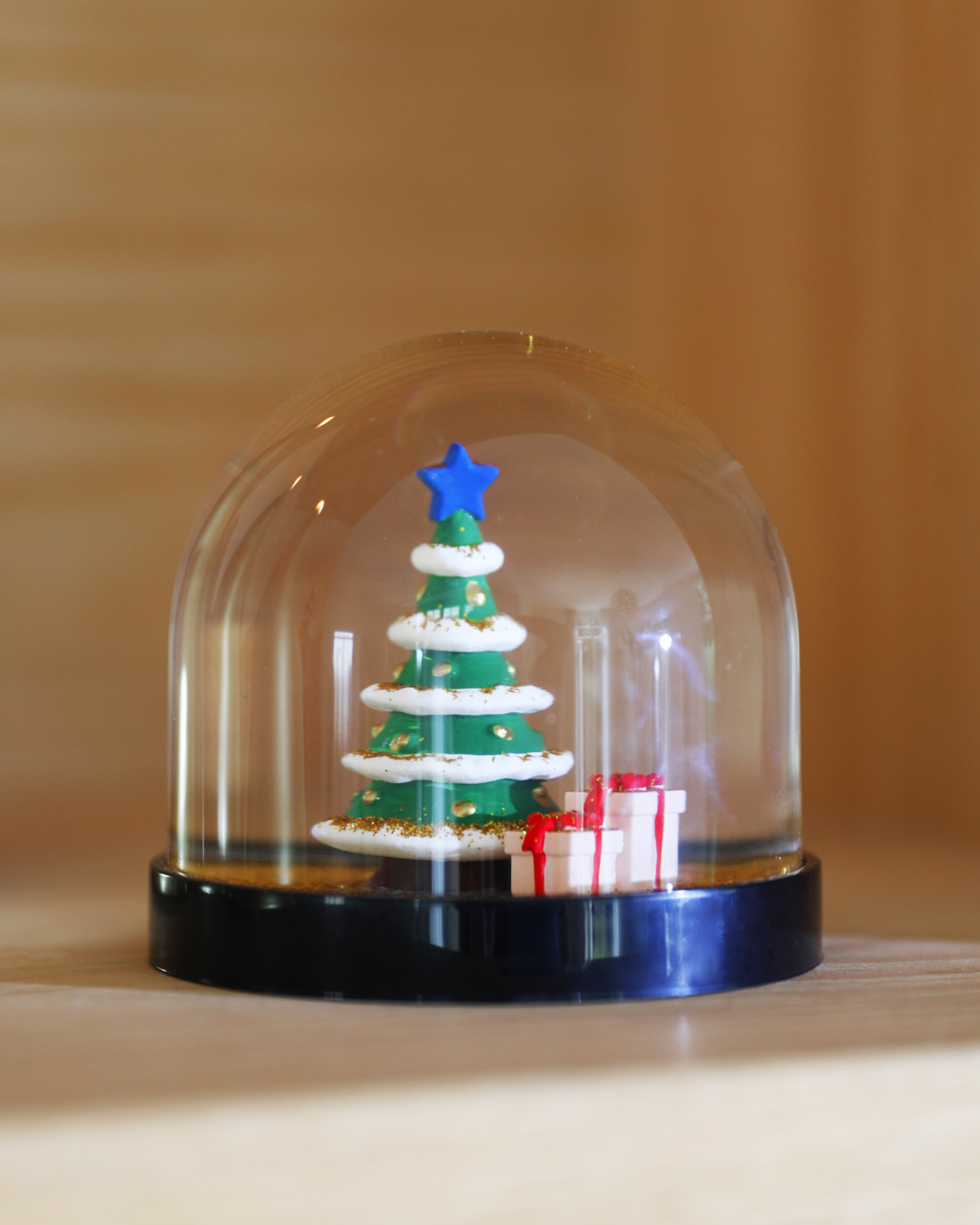 Christmas Tree - Snowglobe